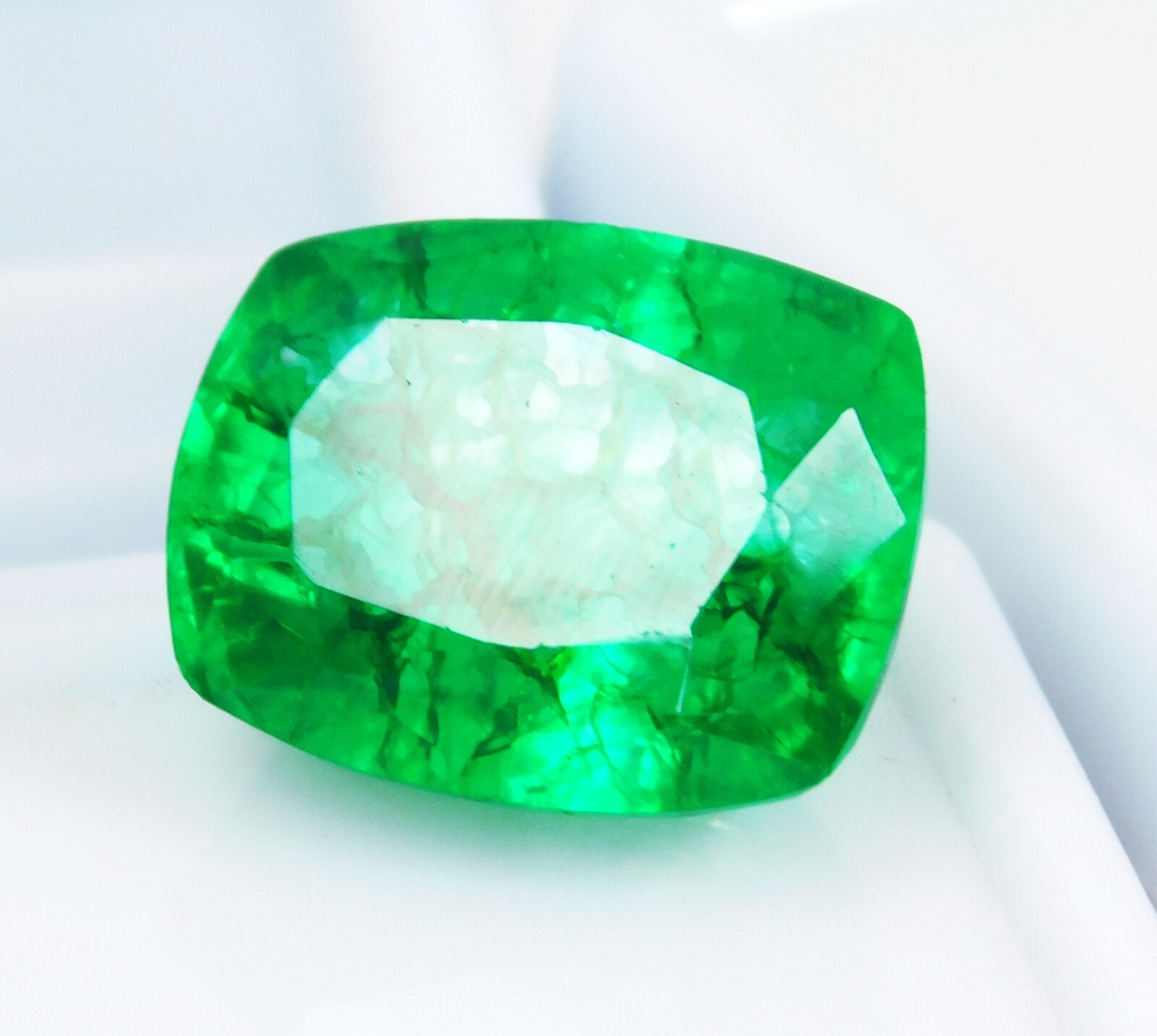 Certified 10.00 Ct Natural Beautiful Colombian Quartz Loose Gemstone