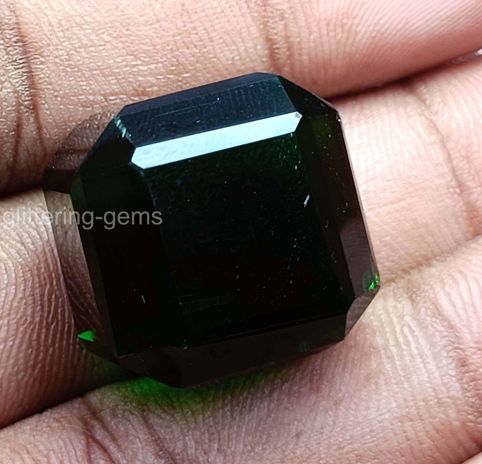 40 Carat Natural Green Emerald – Cube Cut IGL Certified Collector Gemstone 5DNJ