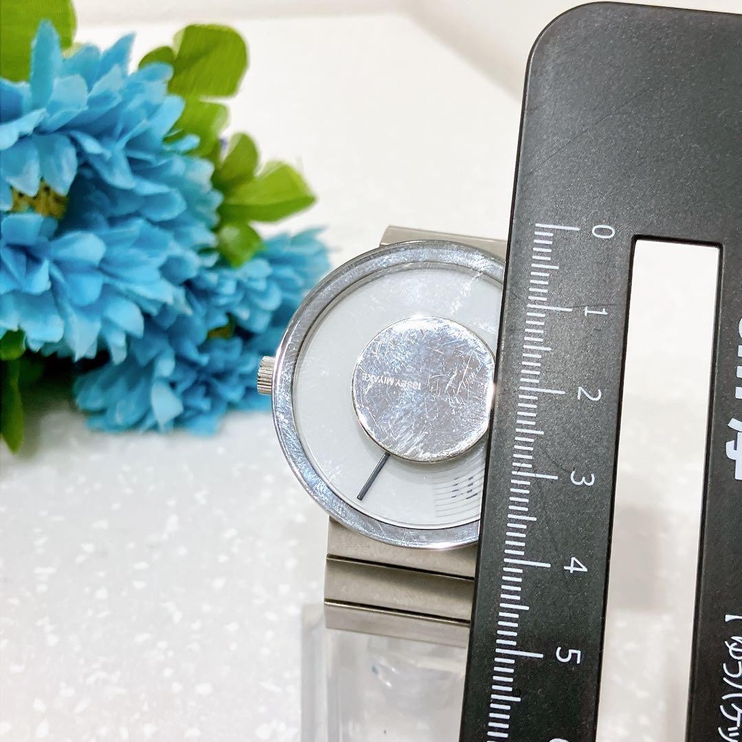 ISSEY MIYAKE Design Watch White Round Stainless Steel Bracelet Working Rare