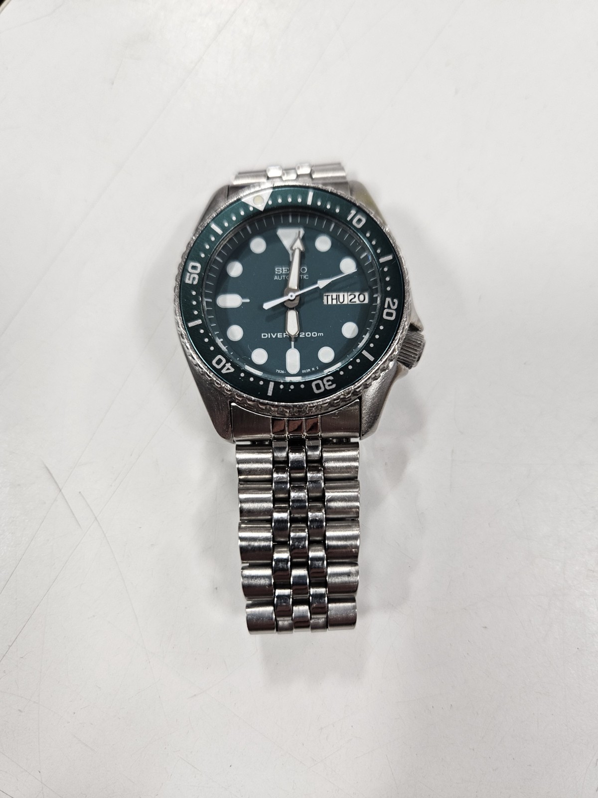 Seiko SKX013 Midsize Automatic Diver 200m Watch – Jubilee Bracelet (7S26-0030)