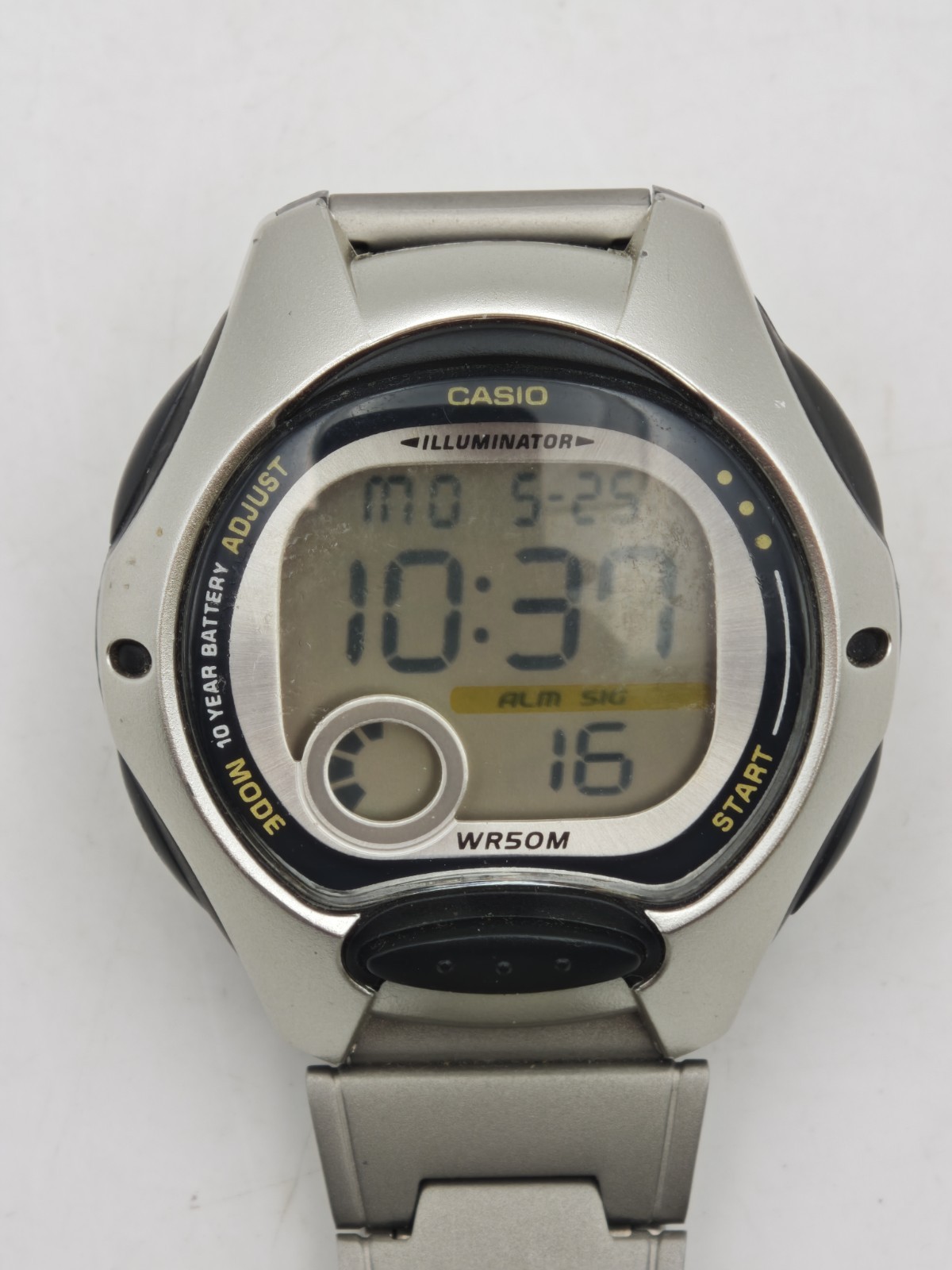 Casio Illuminator 2672 LW-200 Women’s Digital Quartz Watch