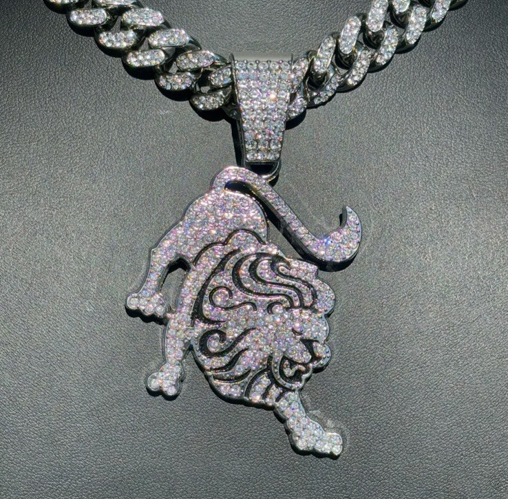 Lion Pendant / Iced out Cuban Link Chain Necklace White Gold Plated