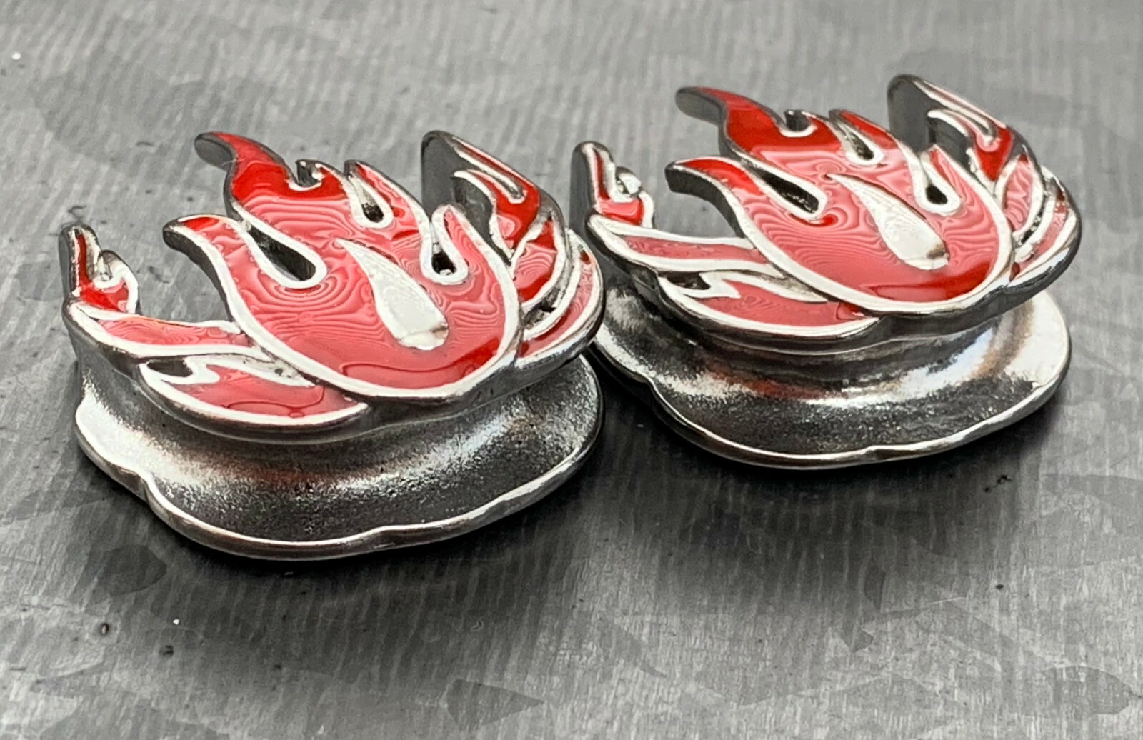 PAIR Red Flames Saddle Ear Spreader Surgical Steel Tunnels Plugs Gauges