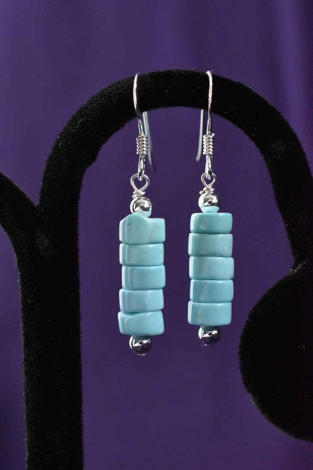 Sophisticated Southwestern Magnesite Turquoise-Style 925 Silver Dangle Earrings