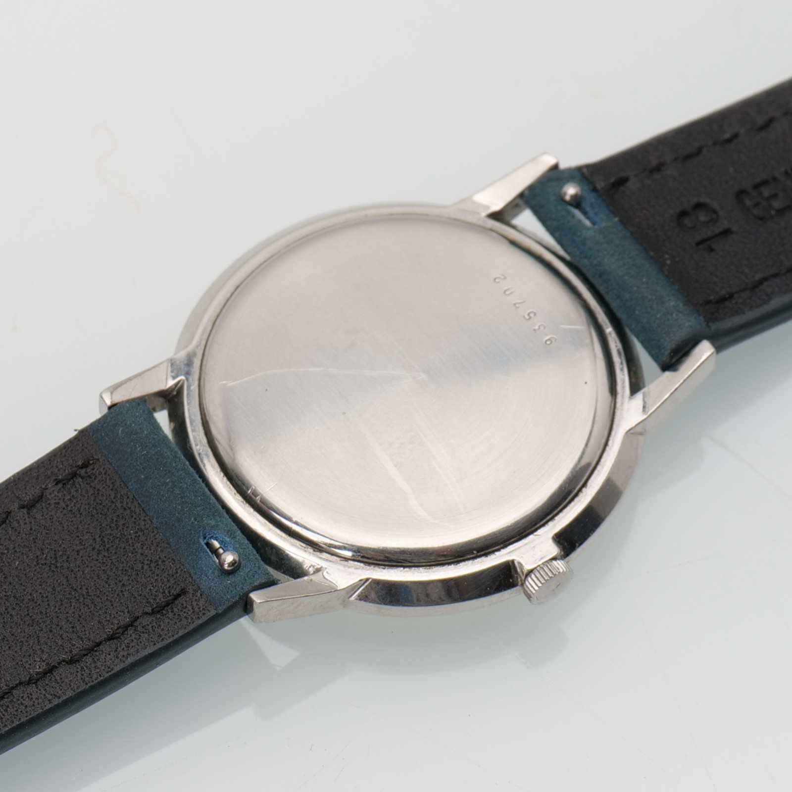 Hamilton Intra-Matic Men’s Automatic Watch Vintage Micro Rotor w/ Date Running