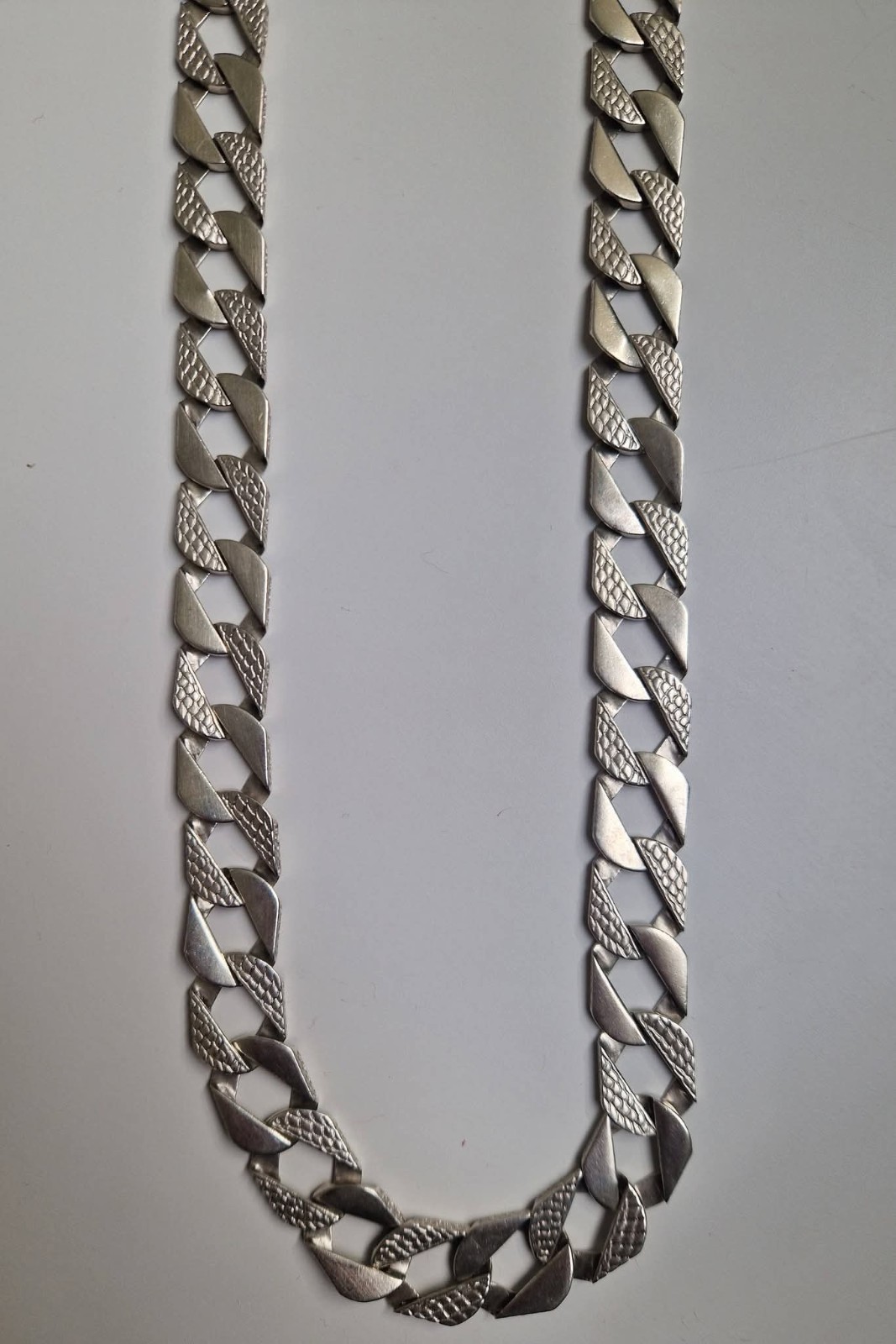 925 Sterling Silver Heavy Cuban Curb Chain Necklace 108.96g 65.5cm Box Clasp