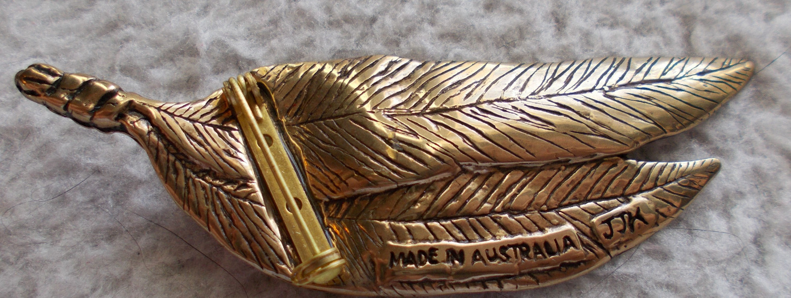 Leaf Brooch Solid Brass by JJK Made in Australia with original case 3.54″ inches