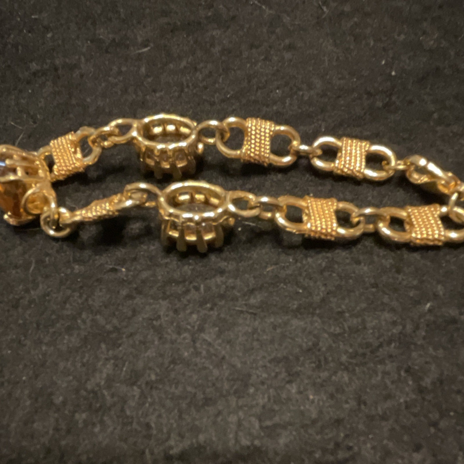 Gold Tone Amber Glass Prong Set Chunky Cable Chain Bracelet Lobster 7.5”