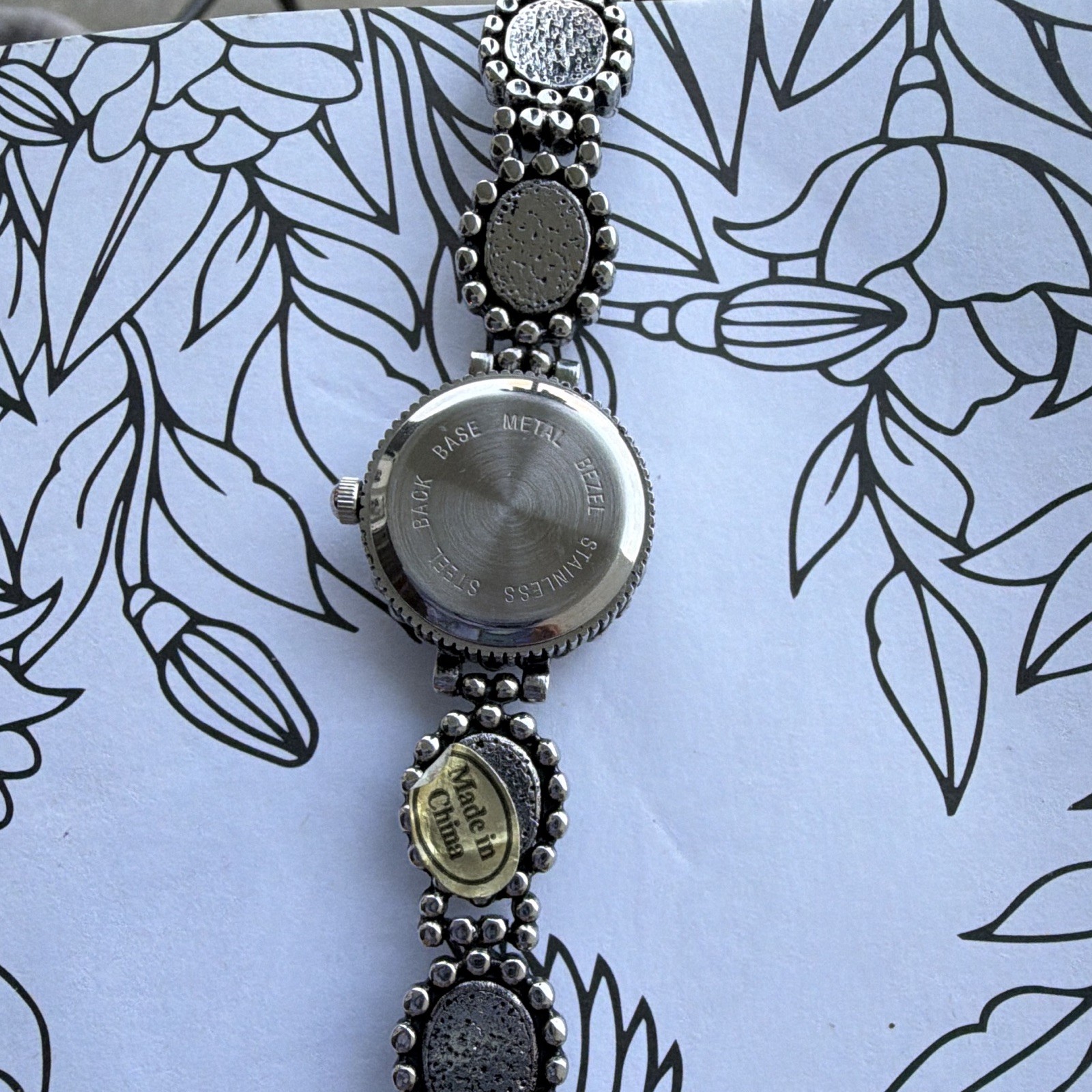 Collezio Women’s Quartz Analog Wristwatch Turquoise-Style Silver Tone Bracelet