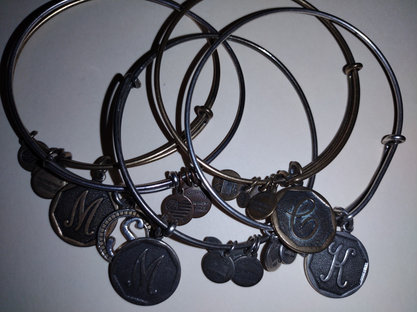 alex and ani energy bracelets Initials C, K, M, M, S-Lot of 5, color varies