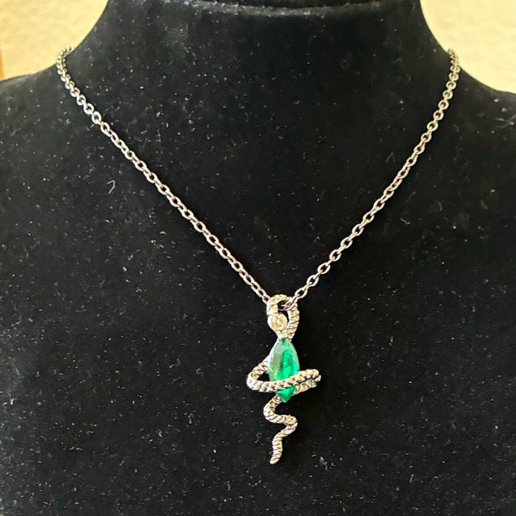 Silver Tone Cable Chain Necklace Snake Charm Pendant Green Teardrop Crystal