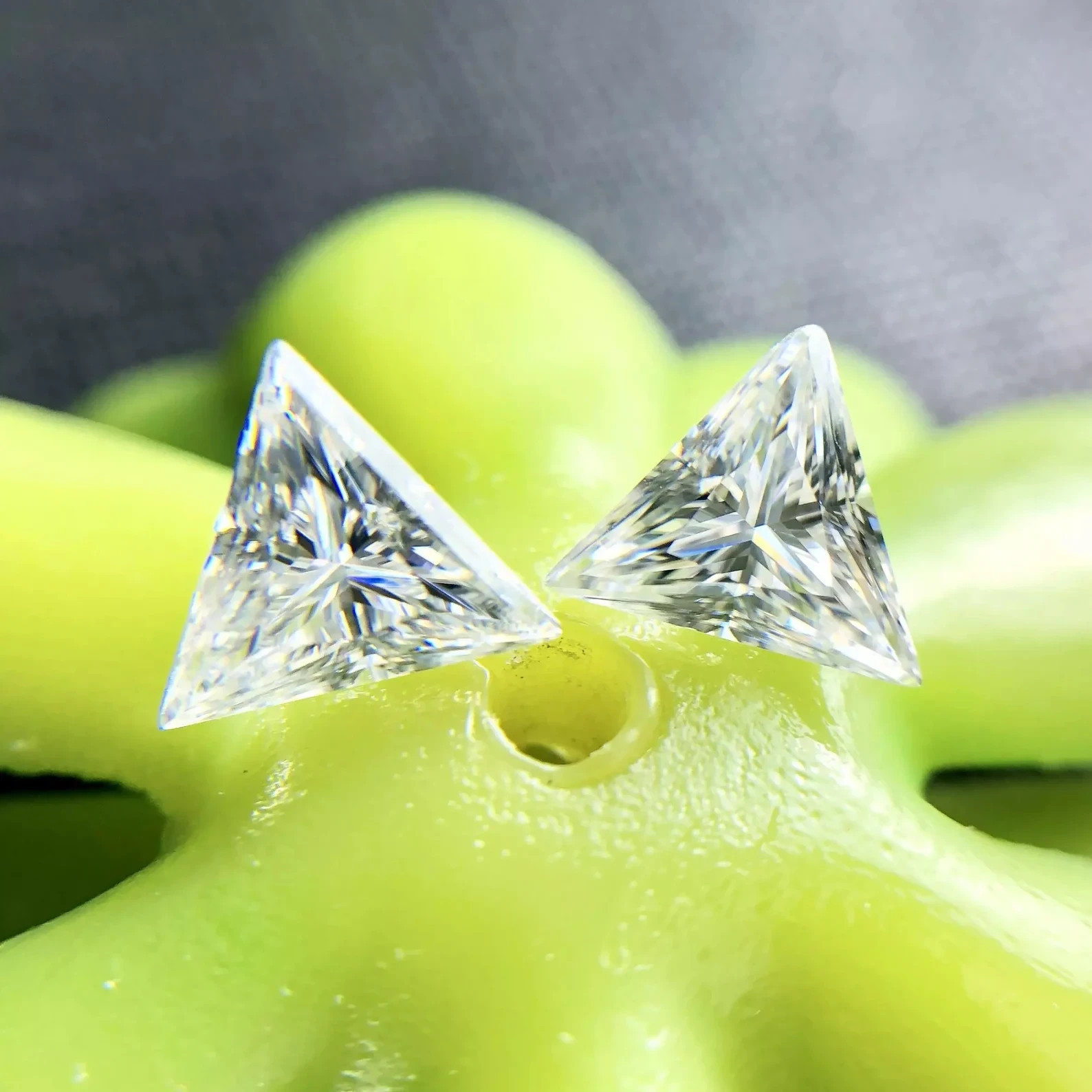 1.30 CT Natural White Diamond Triangle Cut VVS1 D Grade IDGL Certified F2