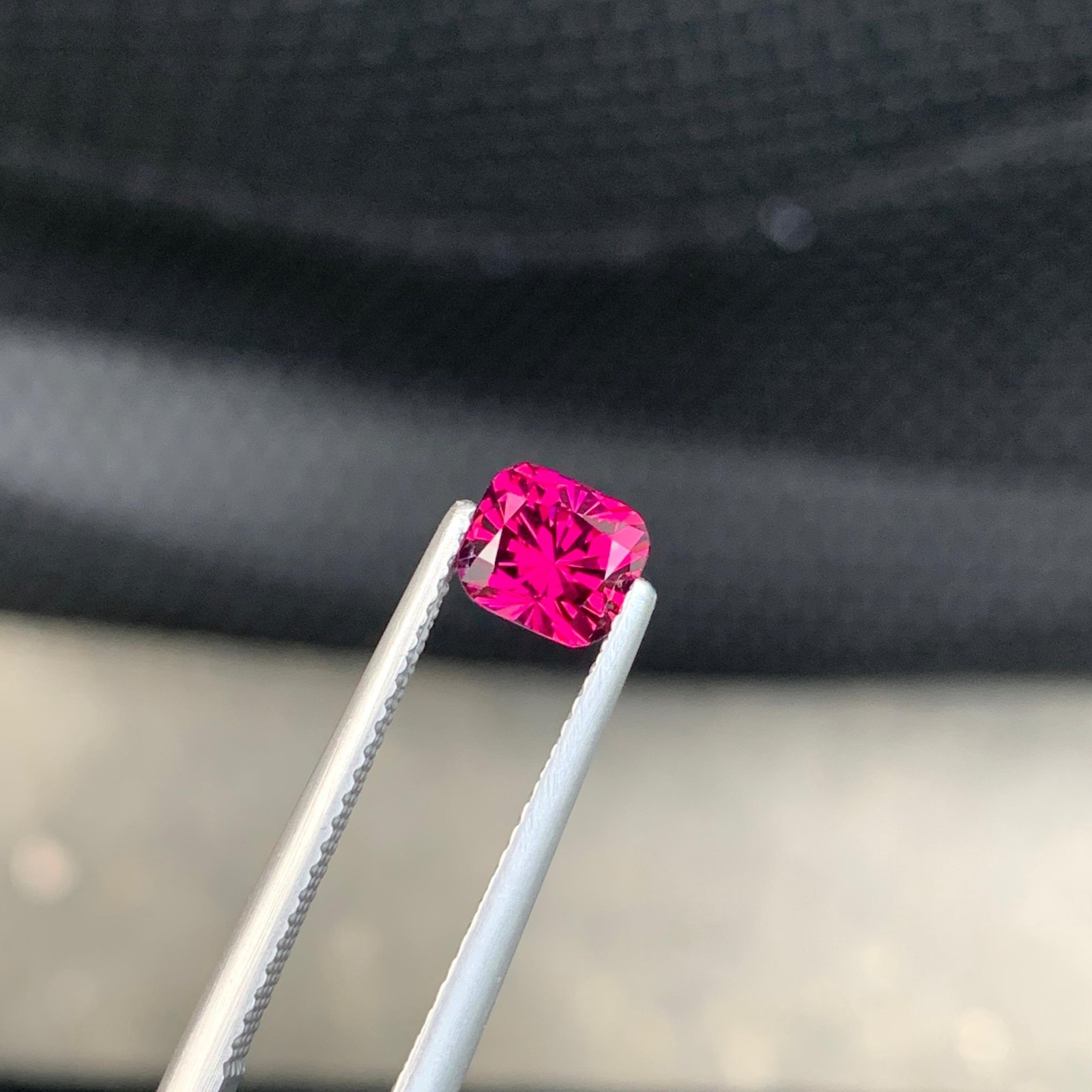 Stunning Top Quality 1.11 CTs Natural malaya Garnet Gemstone.