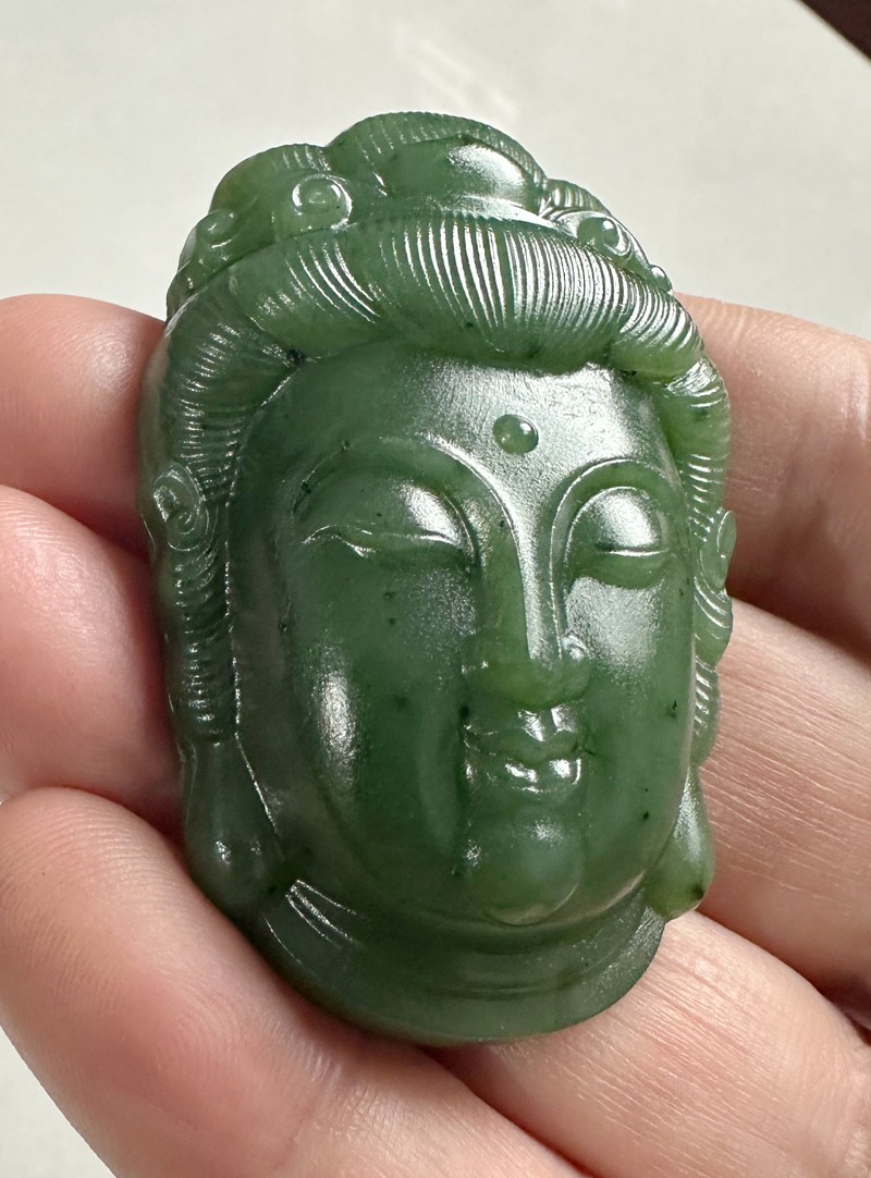 Certified Natural Hetian Jasper Jade Green Hand carved pendant Sakyamuni 释迦摩尼