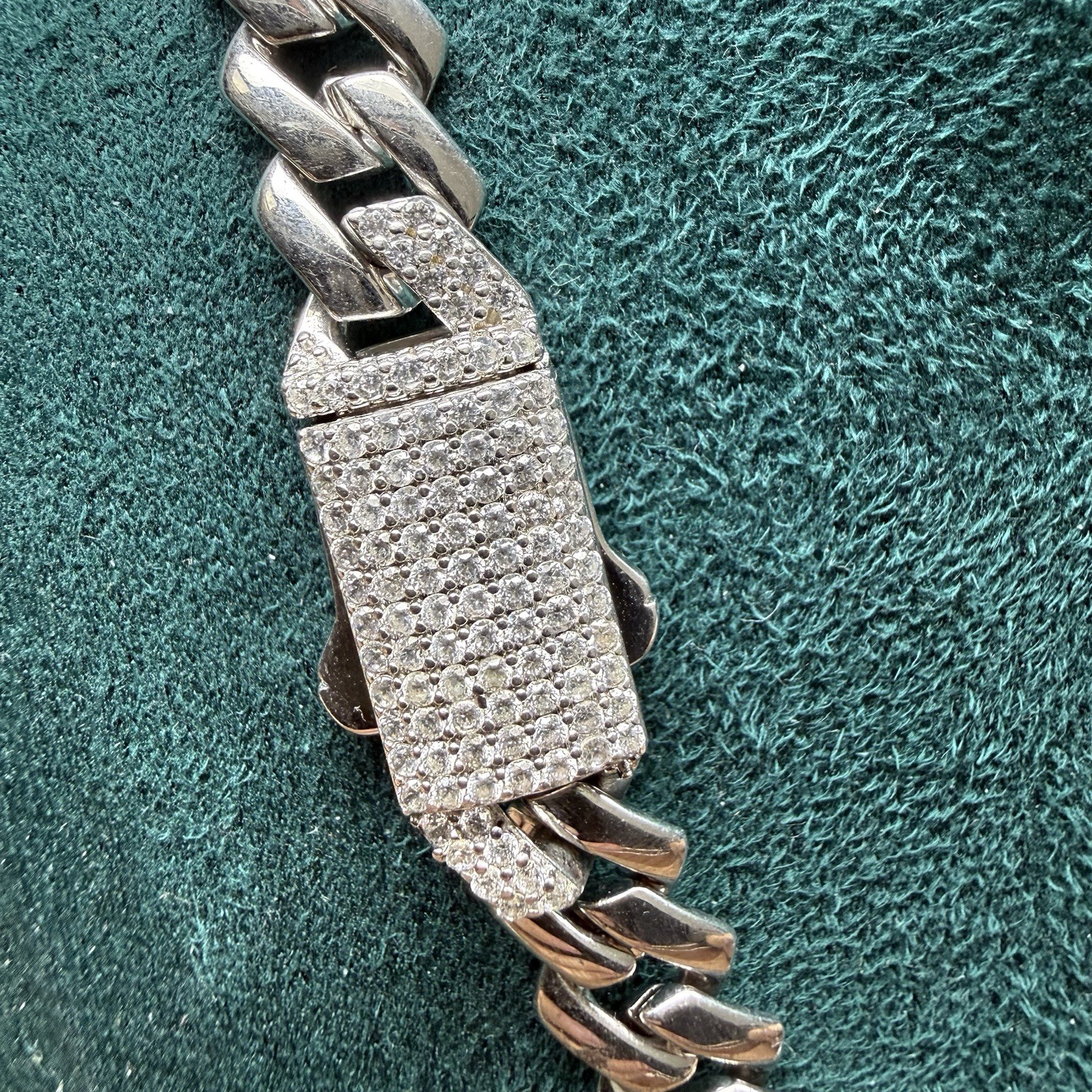 925 STERLING SILVER Cuban Monaco Cz Click Lock 8.7mm 24 Inch