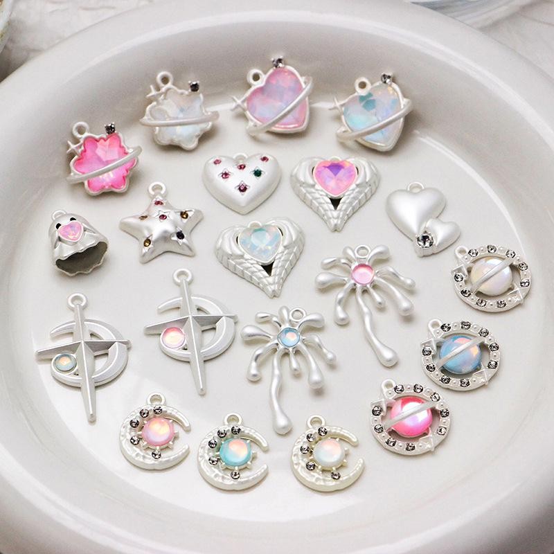 4PCS Silver Tone Alloy Pink Rhinestone Universe Charm Pendant 15X19mm GJS233
