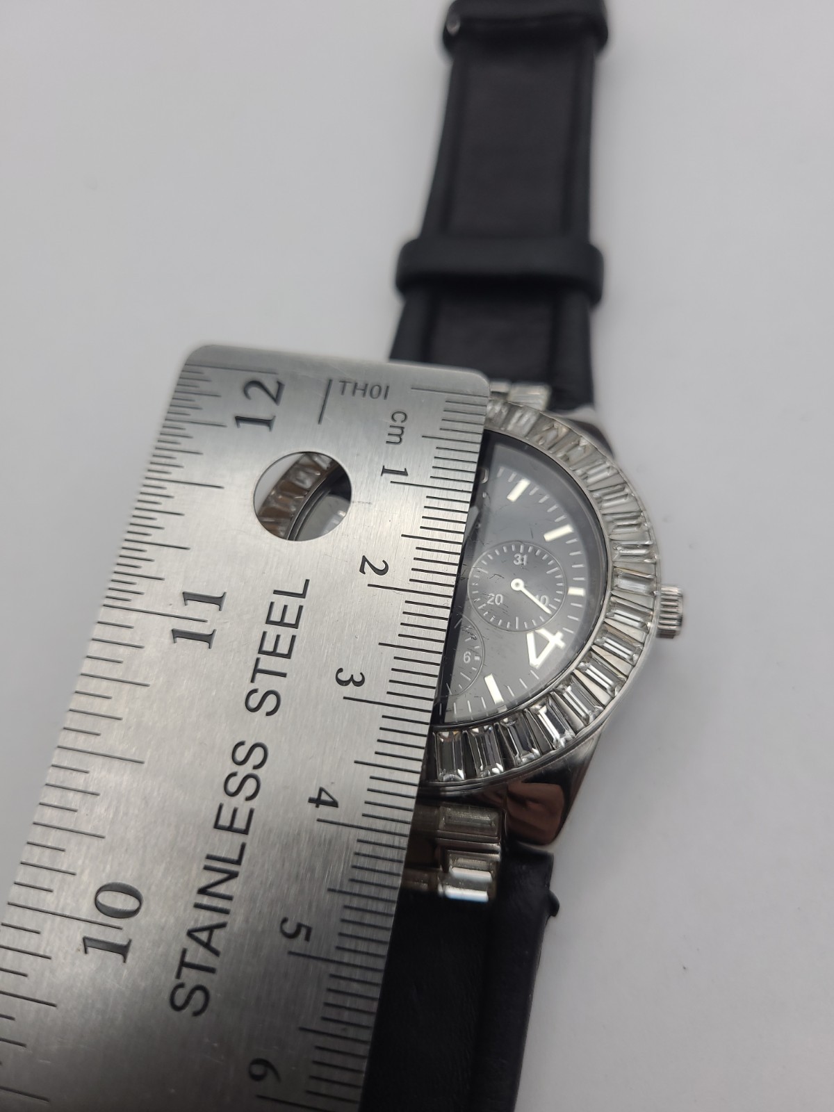 GUESS WATCH WATERPRO Black Dial Black Band New Battery Working