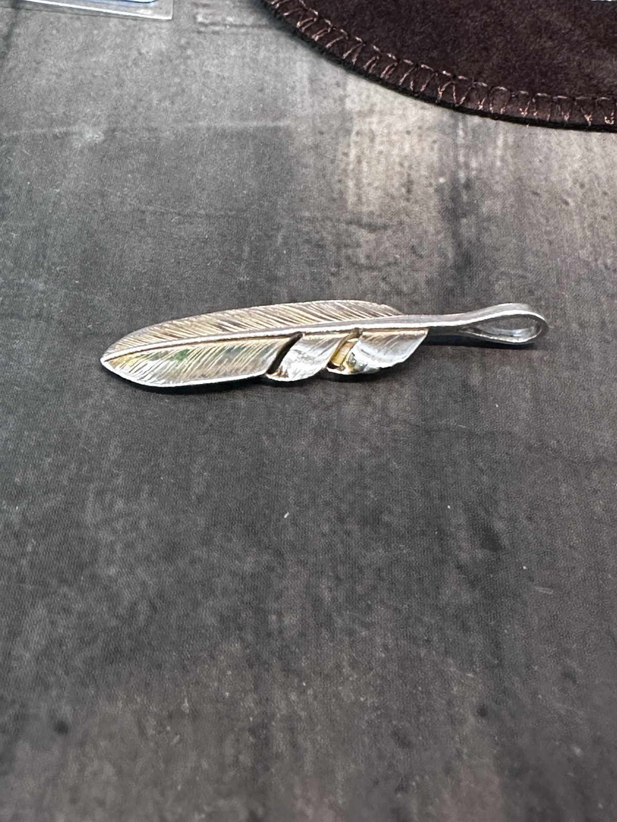 TARO WASHIMI Right Facing Feather K18 And Silver Accessory Japan