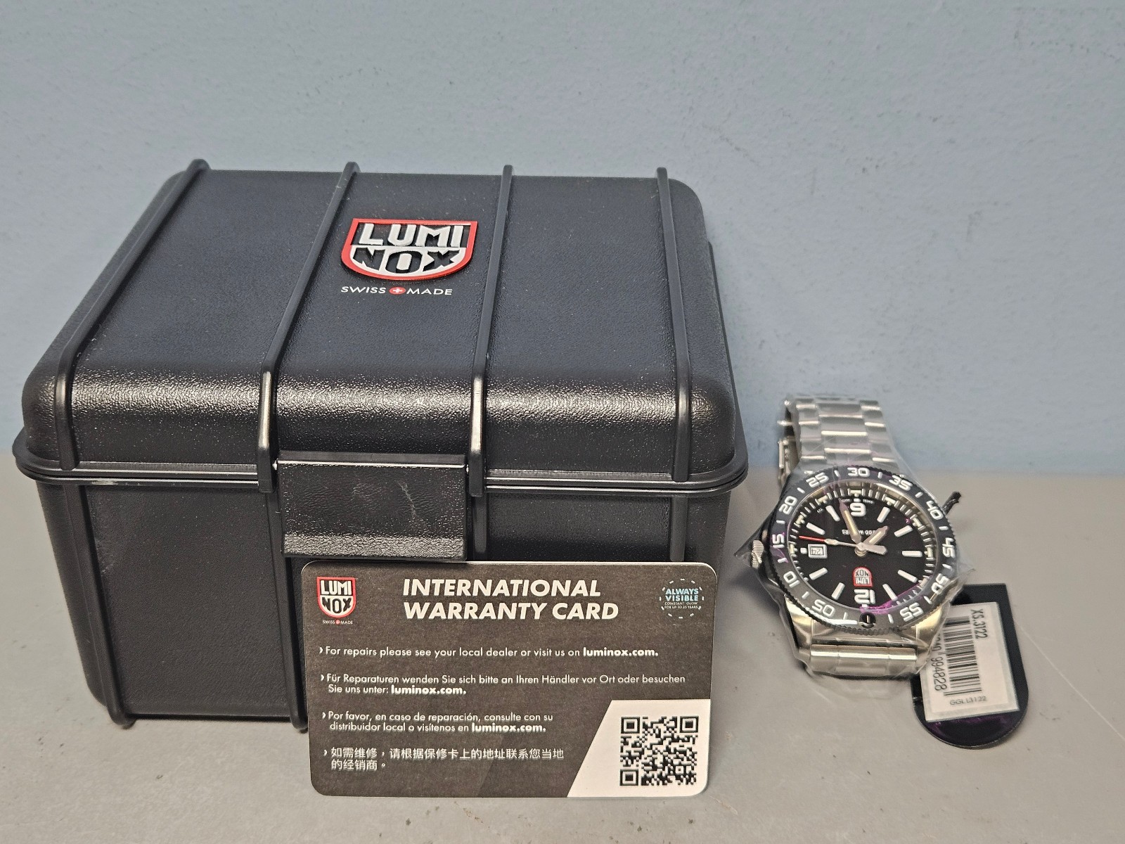 Swiss Luminox Pacific Diver men’s Stainless Black Dial Tritium Watch XS.3122.M1