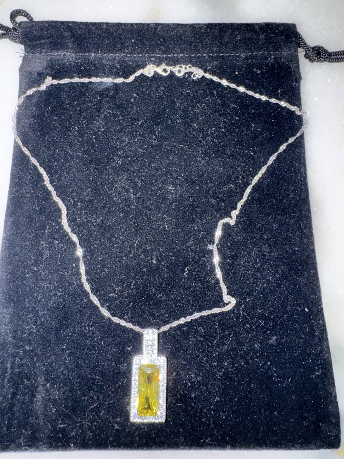 R.H. Macy & Co. 925 Sterling Silver Signed Citrine Rectangle Pendant Necklace
