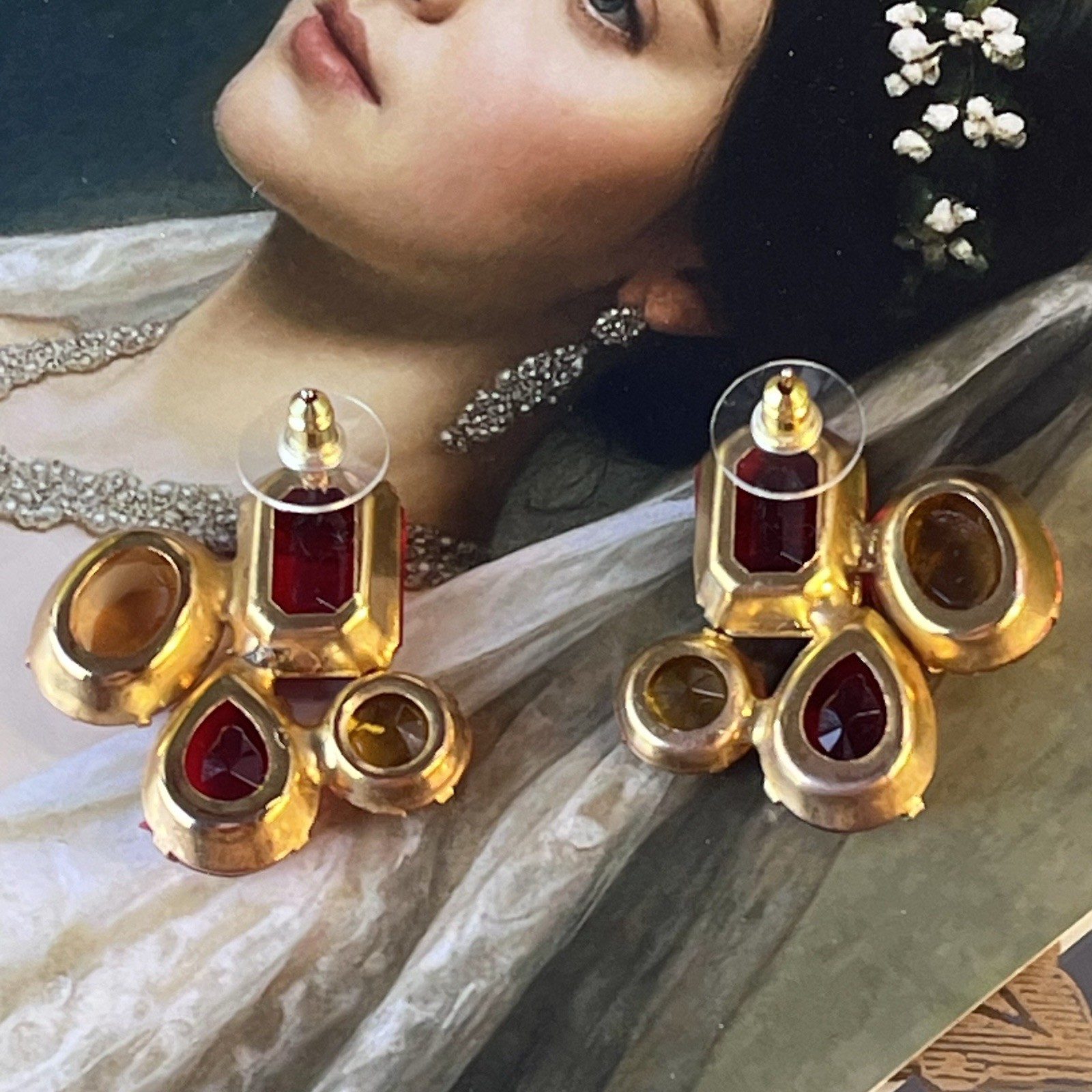 Vtg 1.5” Red & Citrine Glass Pierced Earrings Gold Tone Cluster Presidium Tested