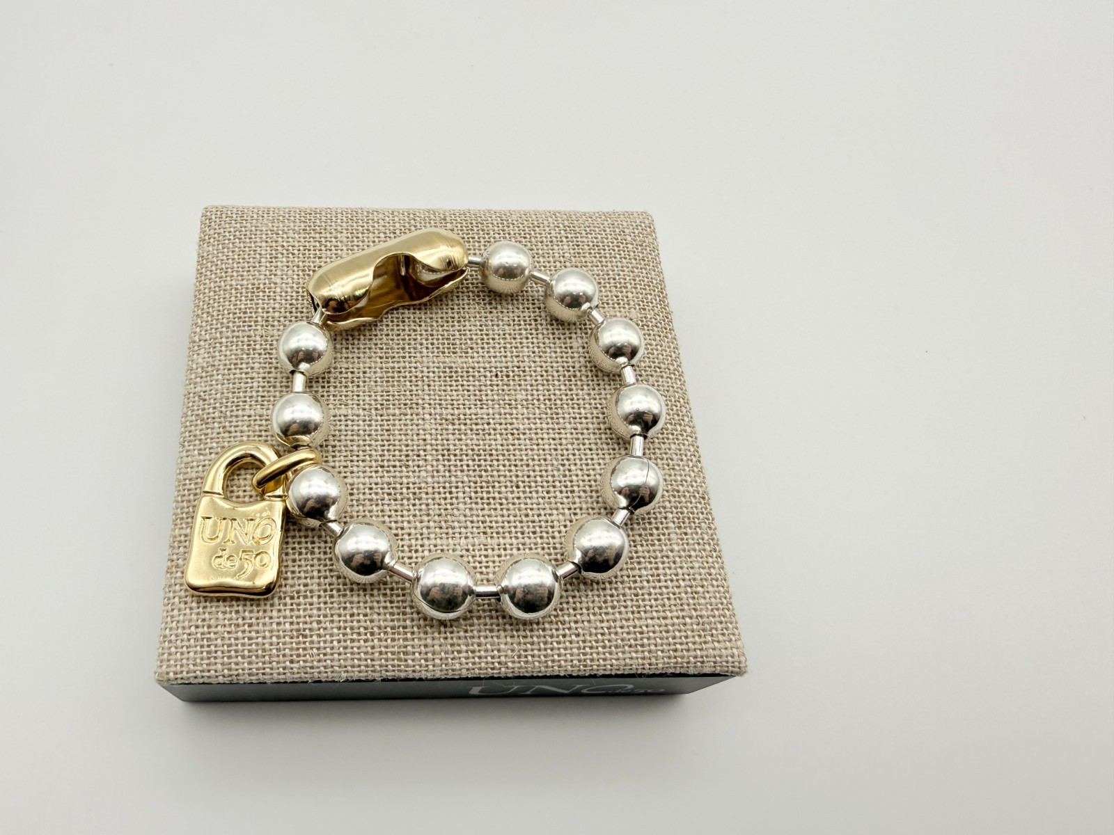 NEW Uno de 50 SNOWFLAKE Bracelet Sterling Silver 18k Gold Plated Beads Medium
