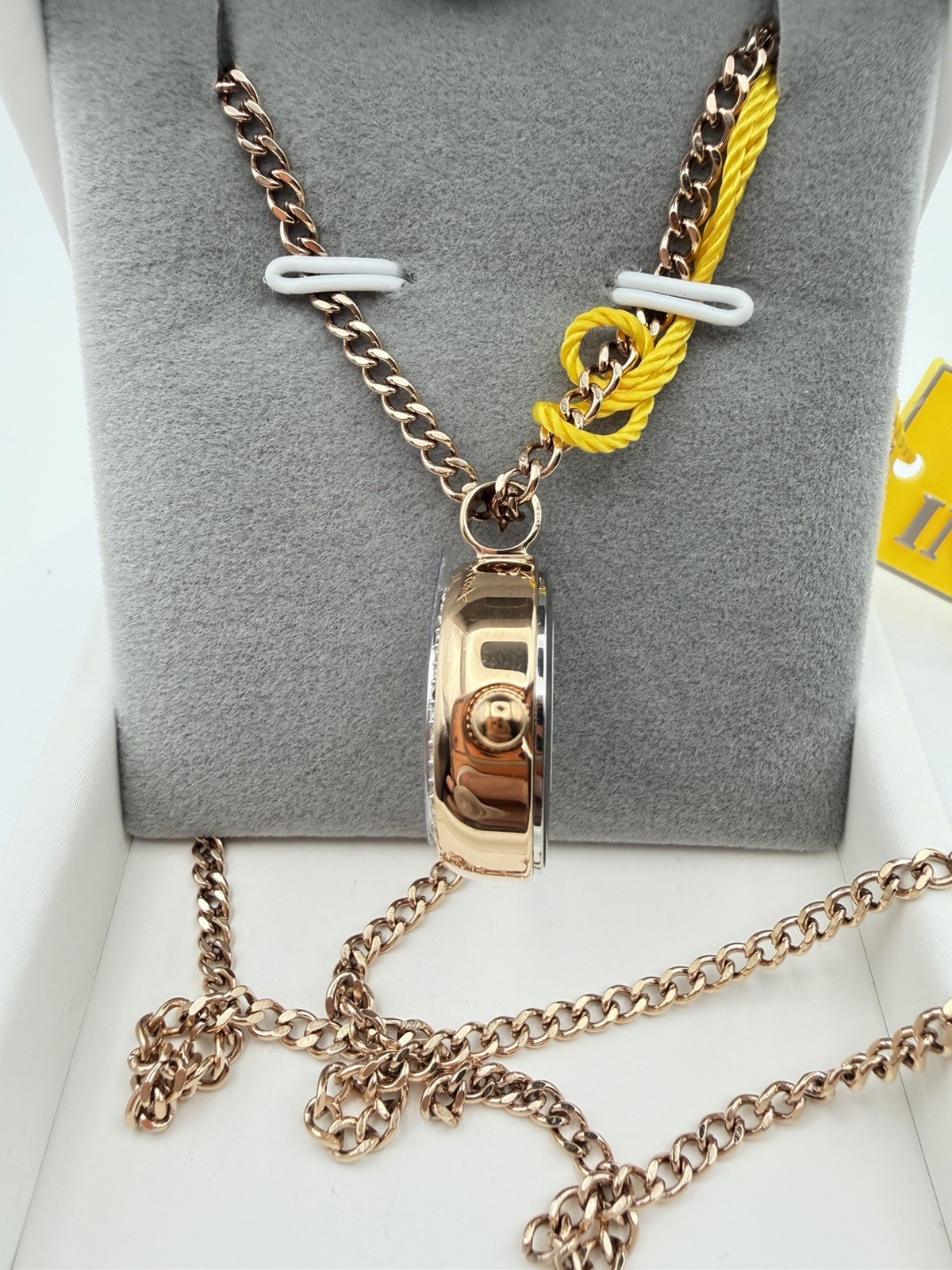 49933-Invicta Mini Angel Necklace Watch With Mother Of Pearl. Rose Gold. 22.5mm