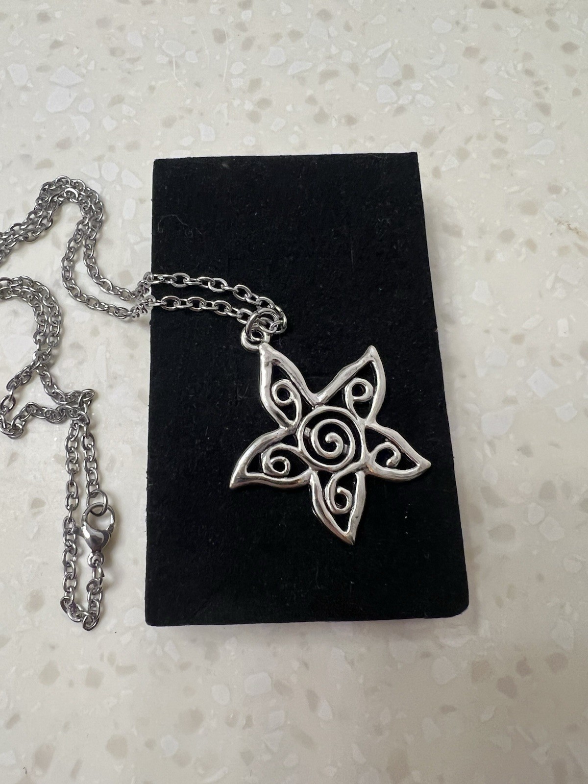 Silver 16” Starfish Necklace With Claw Chain