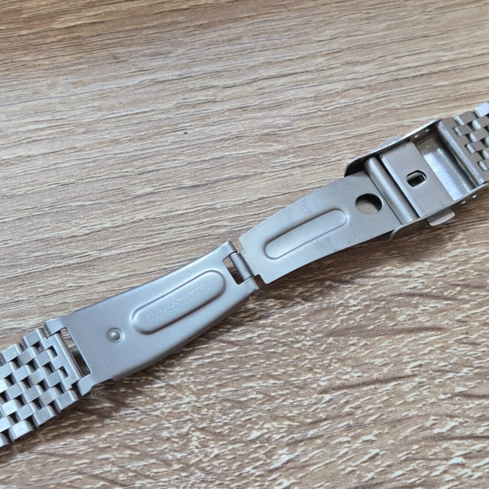 Rare and beautiful stainless steel watch bracelet/watch band 18mm