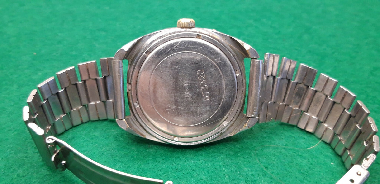 Watch USSR Slava 26 jewels Mechanical Soviet Wristwatch Russian Rare Vintage