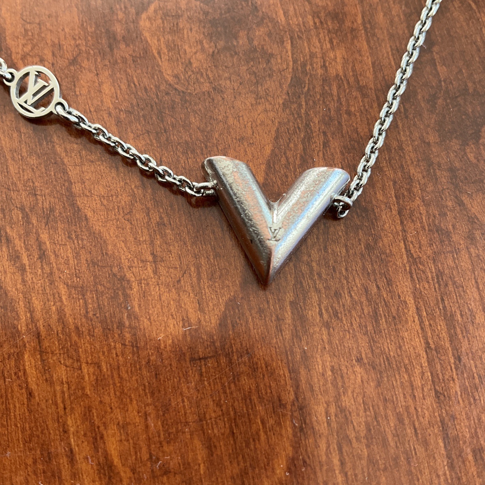 Louis Vuitton Essential V Bracelet