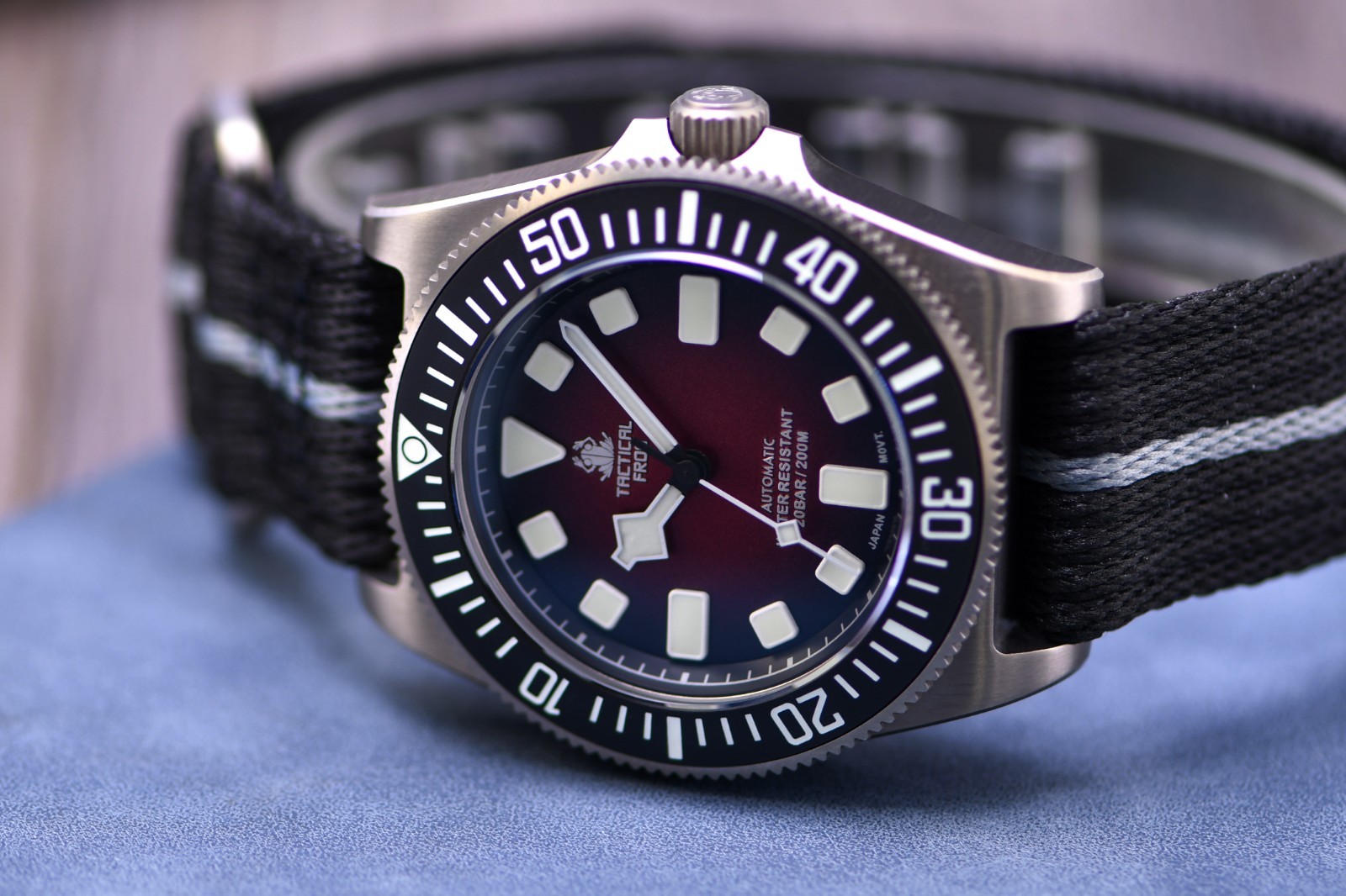 TACTICAL FROG Titanium Ti3 NH35A 200M Diver Automatic Watch BGW9 42mm Nylon