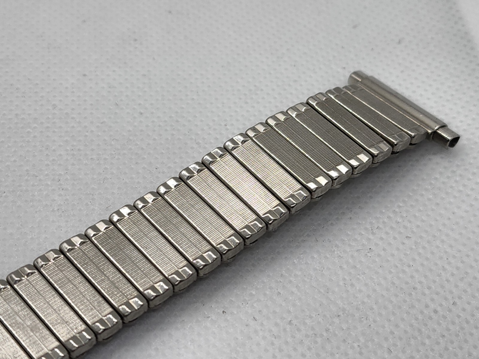 Vintage NOS Brite Calendar Expansion Watch Band-Stainless W/17-21mm Straight End