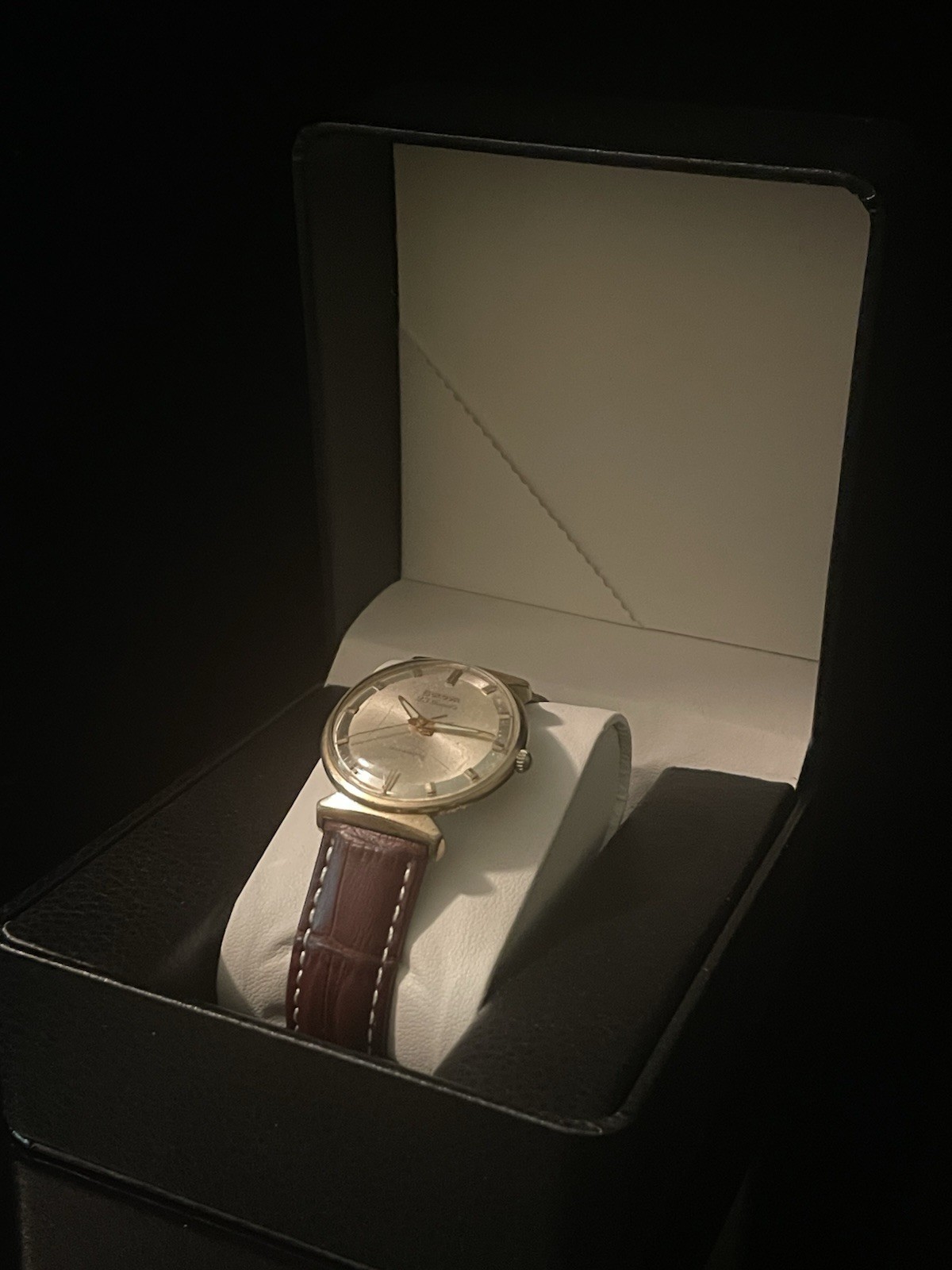 Vintage Bulova 23 Jewel Automatic Self Winding Mens Dress Watch Gold Tone Silver