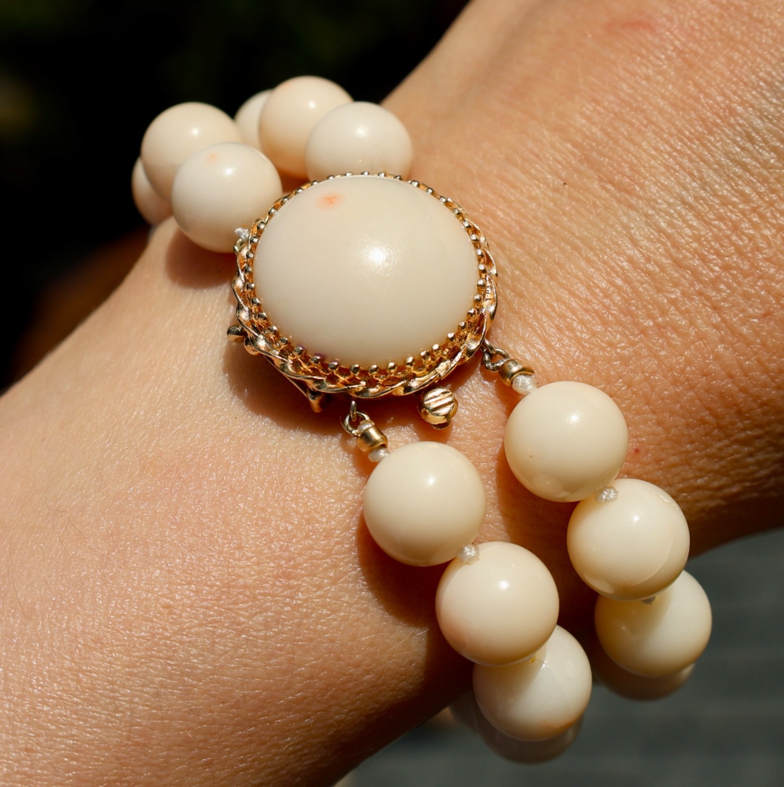 SOLID YELLOW GOLD CLASP ANELD SKIN CORAL 10.2MM BEAD 2-STRAND HONORA BRACELET