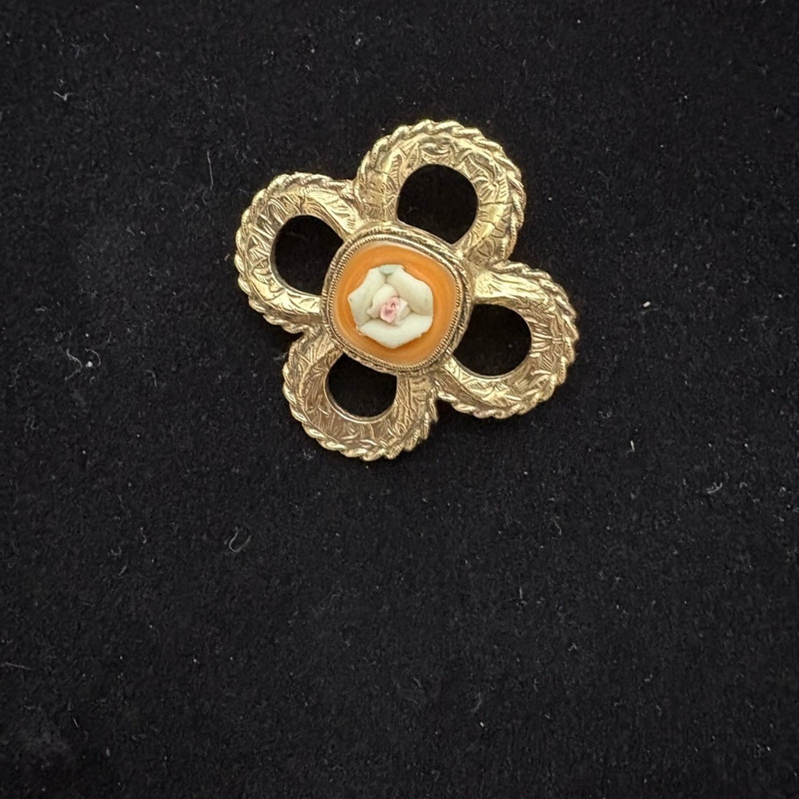 Vintage 1928 2×2 inch Porcelain Rose Brooch Pin