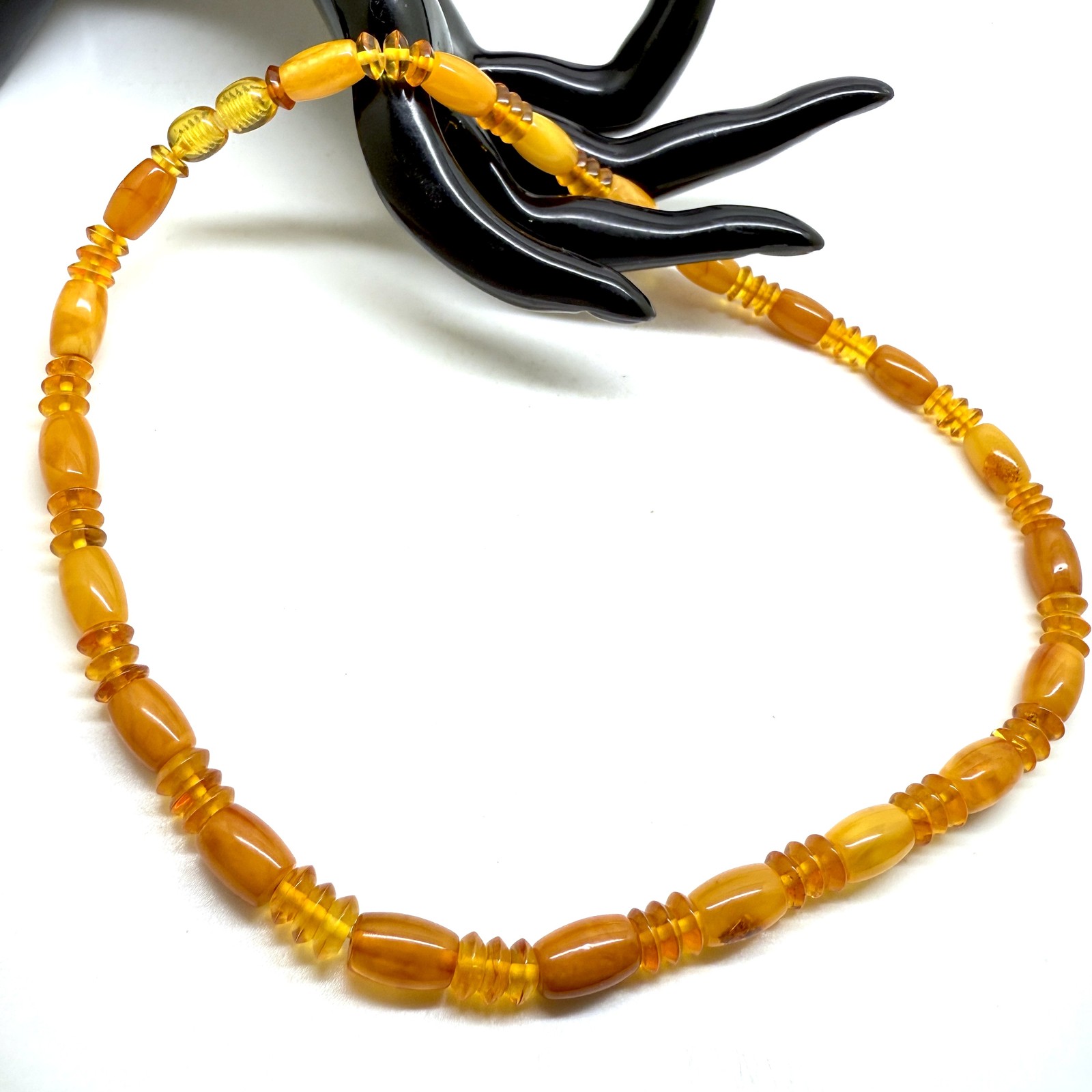 Vintage Whole Stone natural Amber Necklace 13x8mm 45cm 17.4g