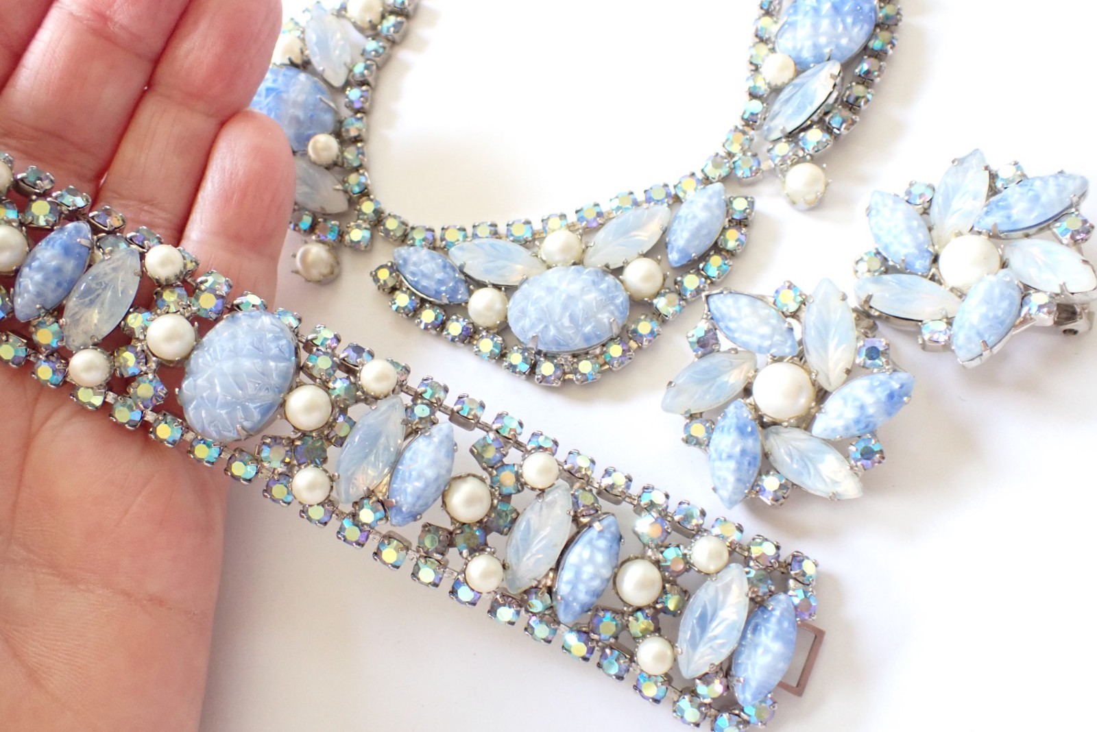 Vintage Juliana Style Blue Rhinestones Pearls Necklace Bracelet Earrings Set