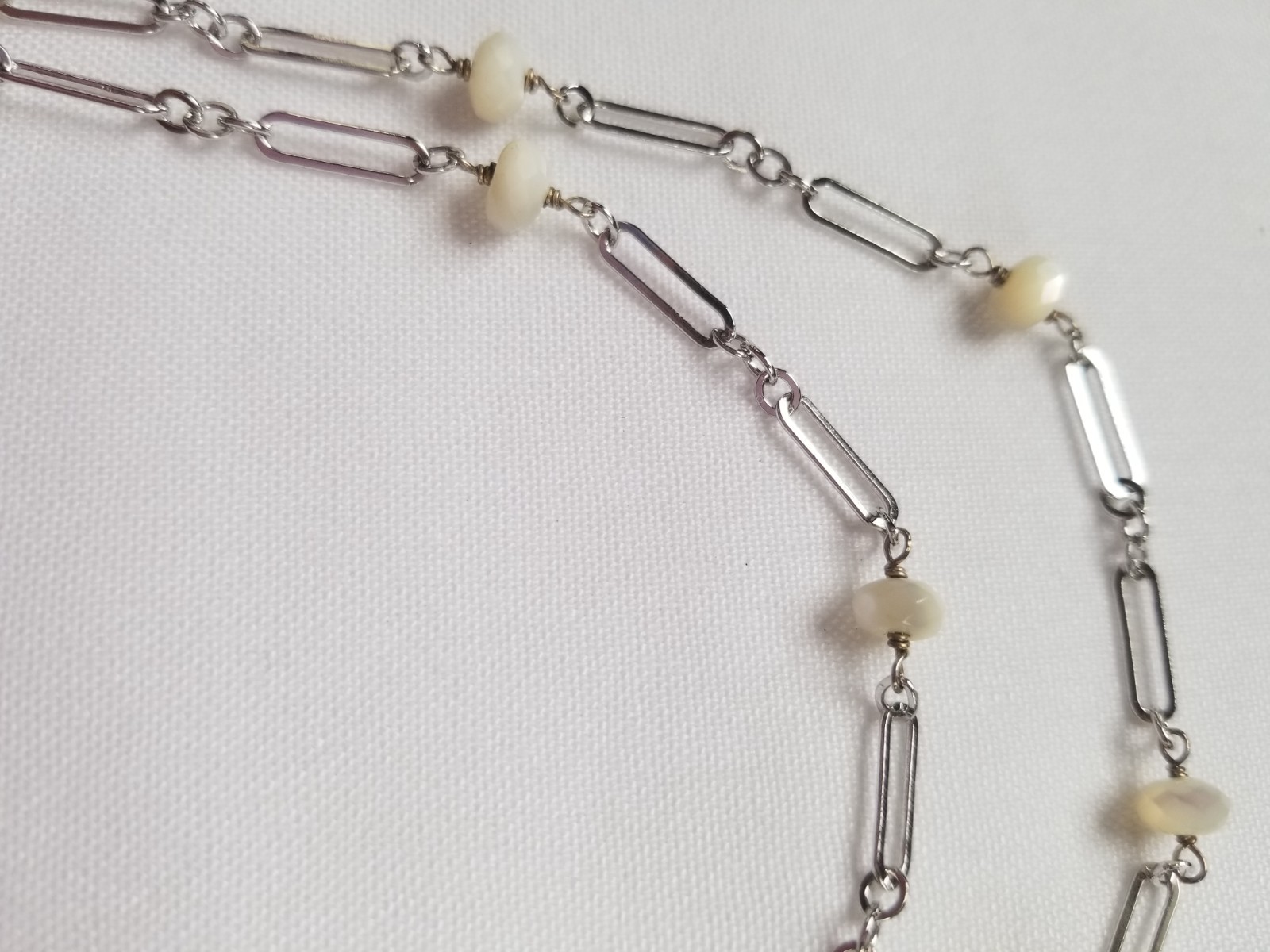 Sterling Silver Circle Pendant Necklace Paper Clip Chain White Quartz Italy 13g