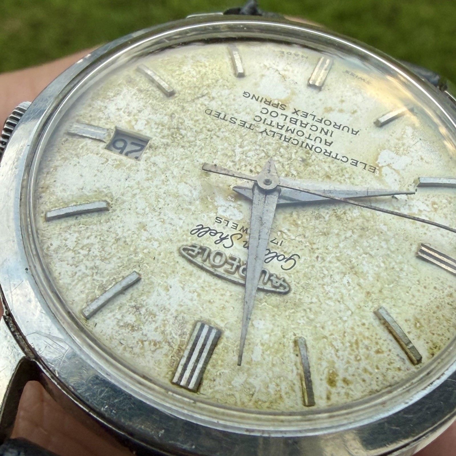 Vintage Aureole Golden Shell Manual Wind Patina Dial Men’s 35mm Watch RUNS!