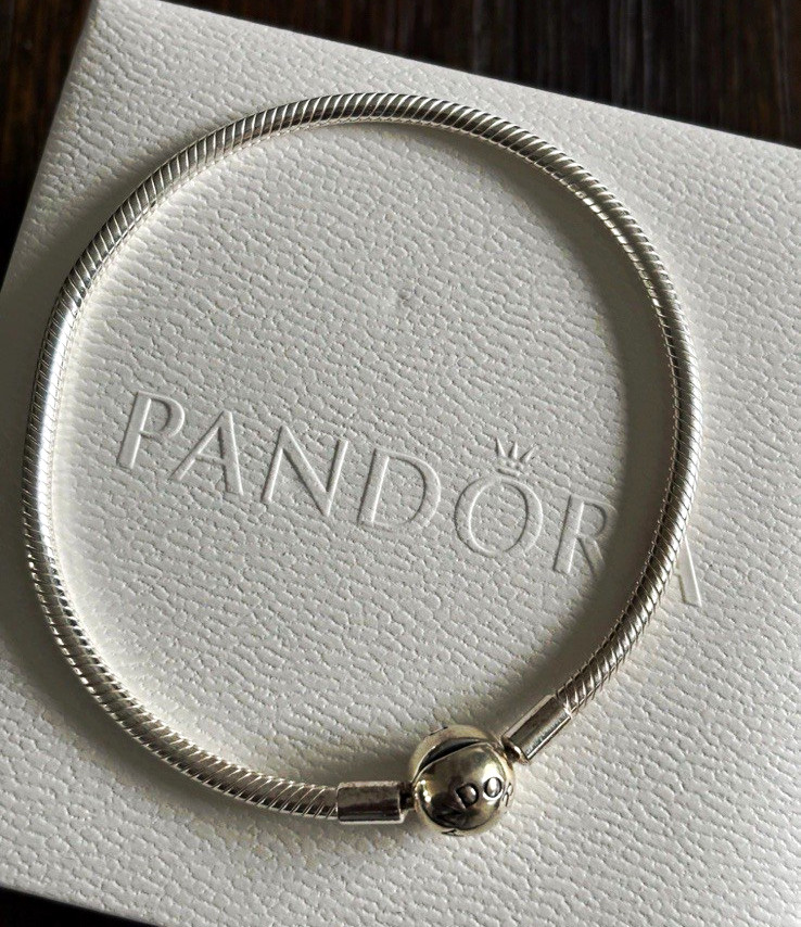 Name Brand Bracelet 8 inches long new in box (has been in storage box)