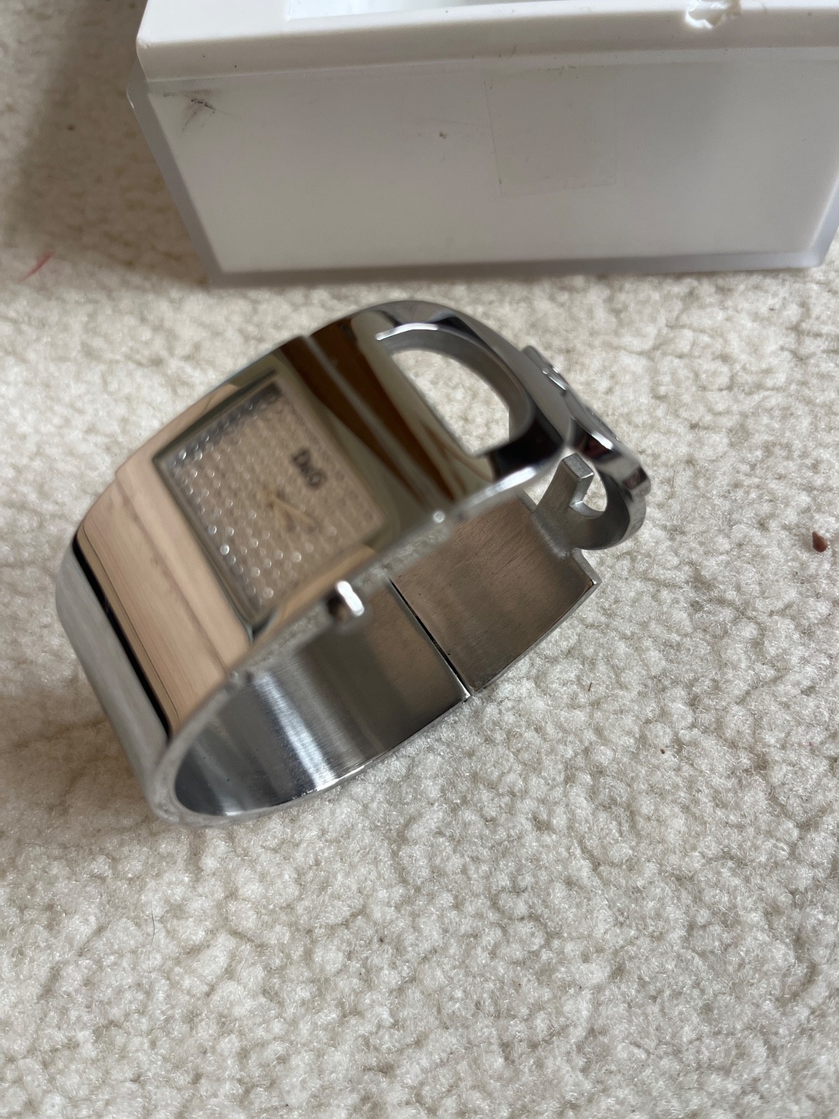 Ladies Dolce & Gabbana bangle bracelet watch diamond detail