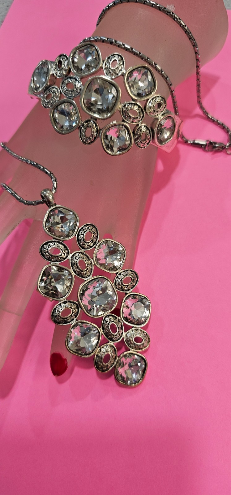 Three piece set chain pendant bracelet silver tone crystals unbranded sparkly.