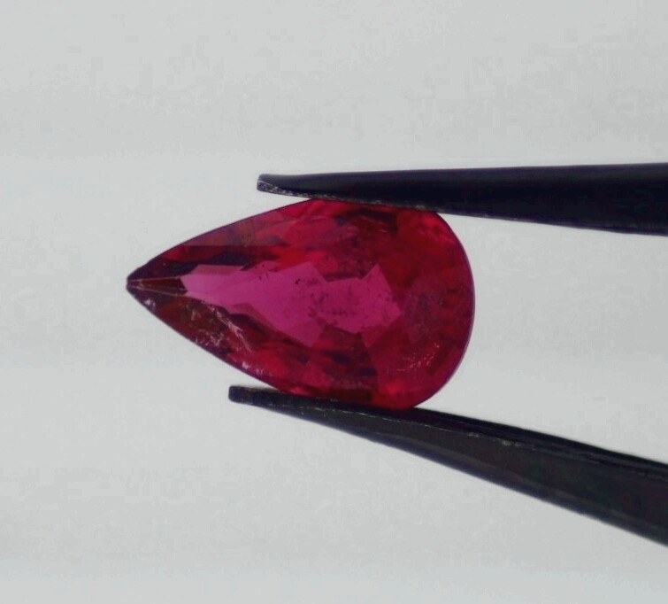 RUBELLITE TOURMALINE 12.00 x 9.00 MM PEAR CUT F-079