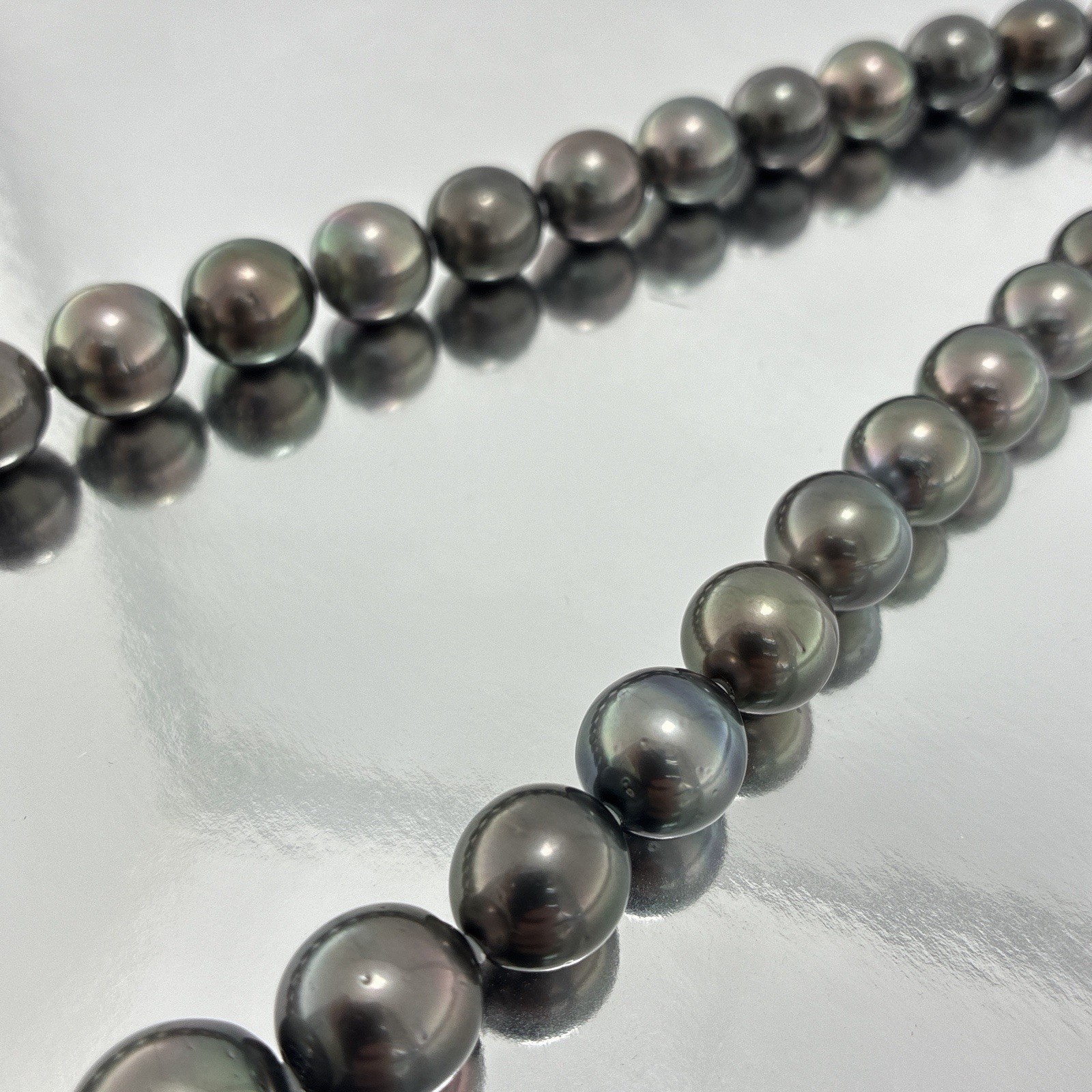 12-14.4mm Pearl French Tahiti Black Necklace Silver 18.11″