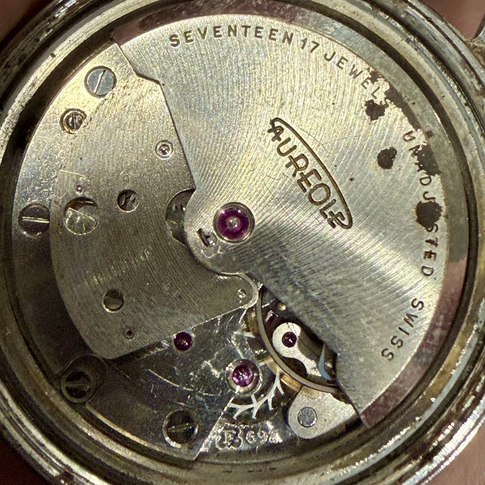 Vintage Aureole Golden Shell Manual Wind Patina Dial Men’s 35mm Watch RUNS!