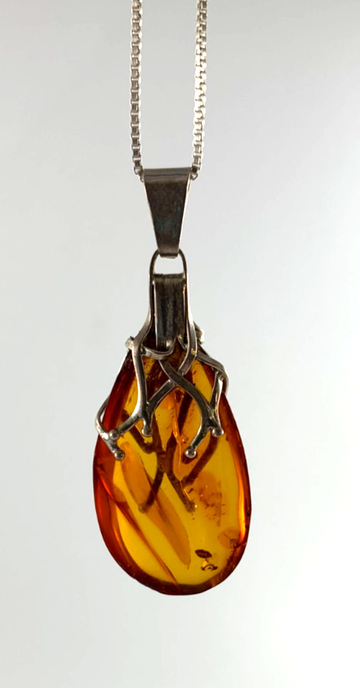 Amber Pendant Necklace | NDA Stamped | Sterling | 18.25″ Box Chain | Used