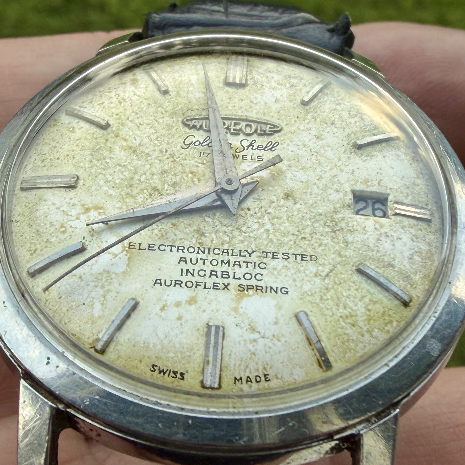 Vintage Aureole Golden Shell Manual Wind Patina Dial Men’s 35mm Watch RUNS!
