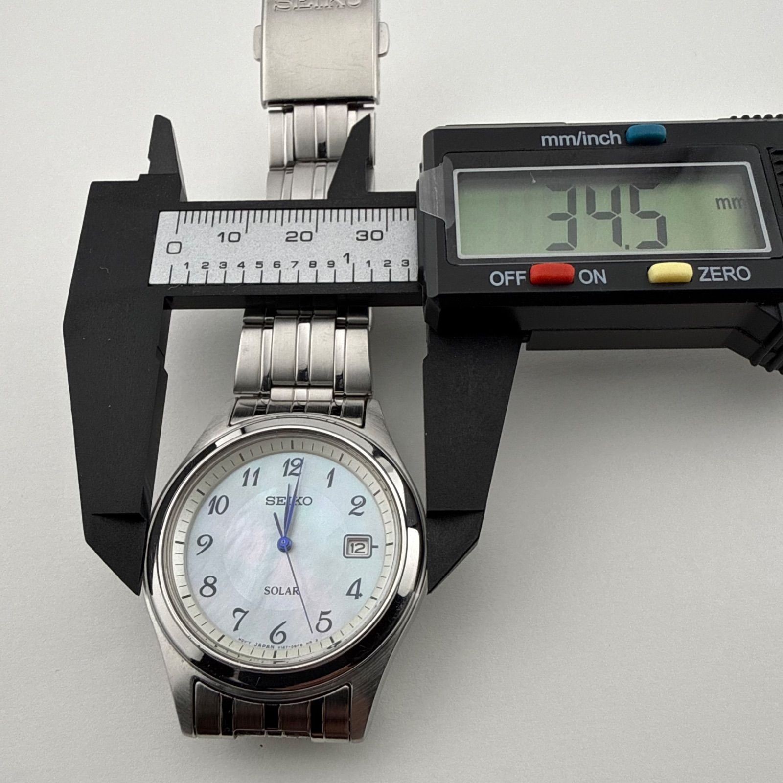 SEIKO V147-0AD0 Solar Quartz Watch Unisex Working Condition Short Band
