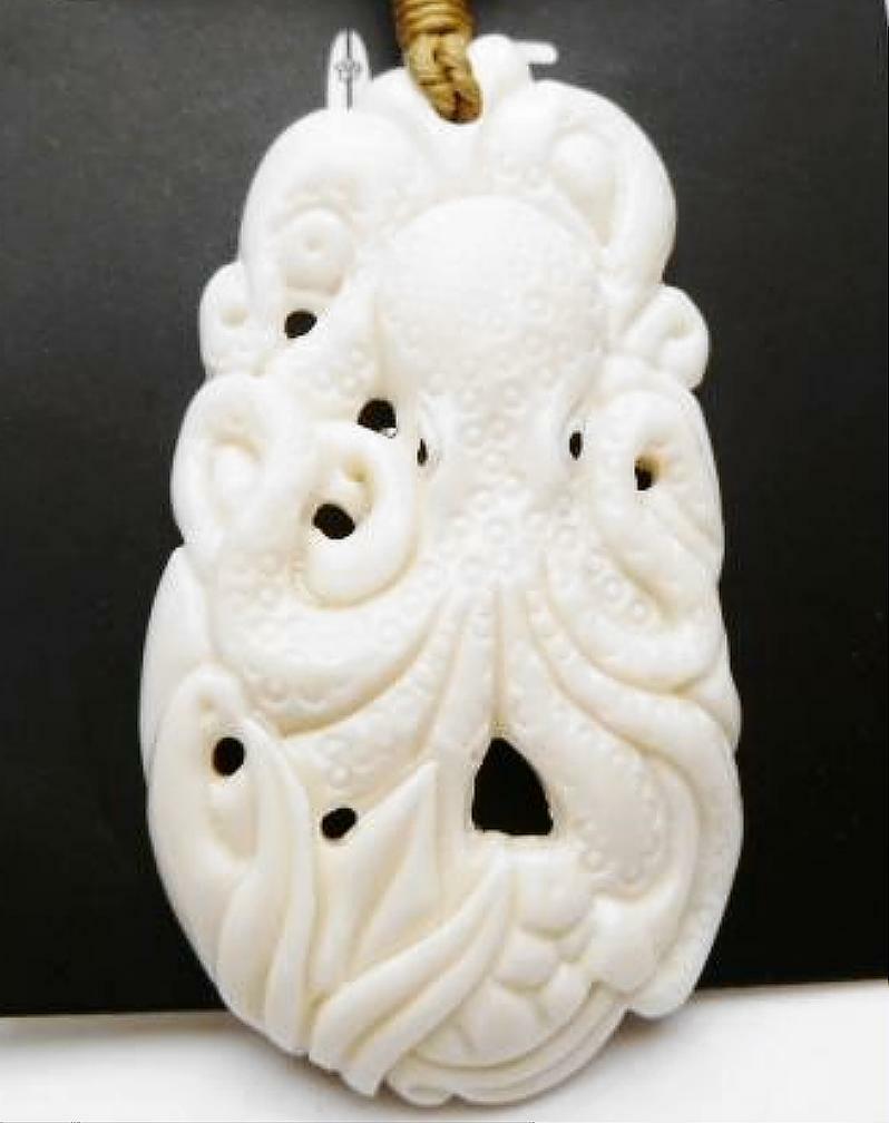29MM CARVED WATER BUFFALO BONE HAWAIIAN REALM OF THE OCTOPUS PENDANT NECKLACE
